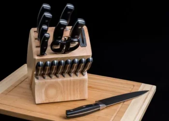 Messerblock säubern